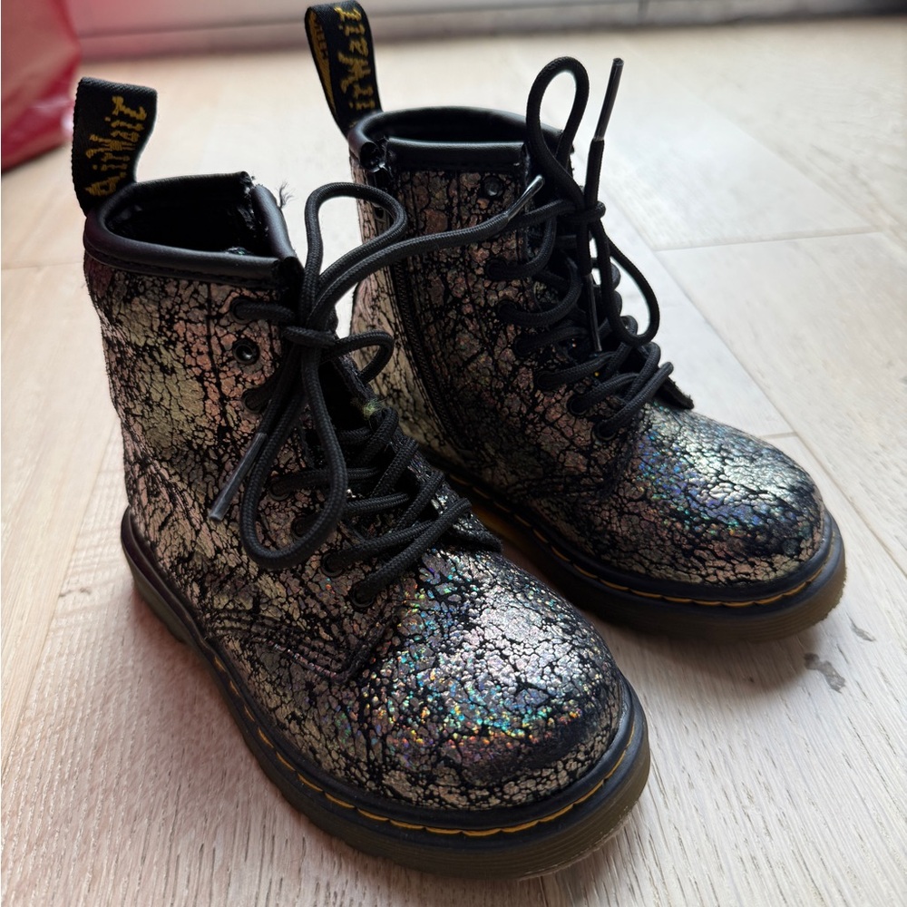 Dr. Martens Kids Boots in Black and Silver